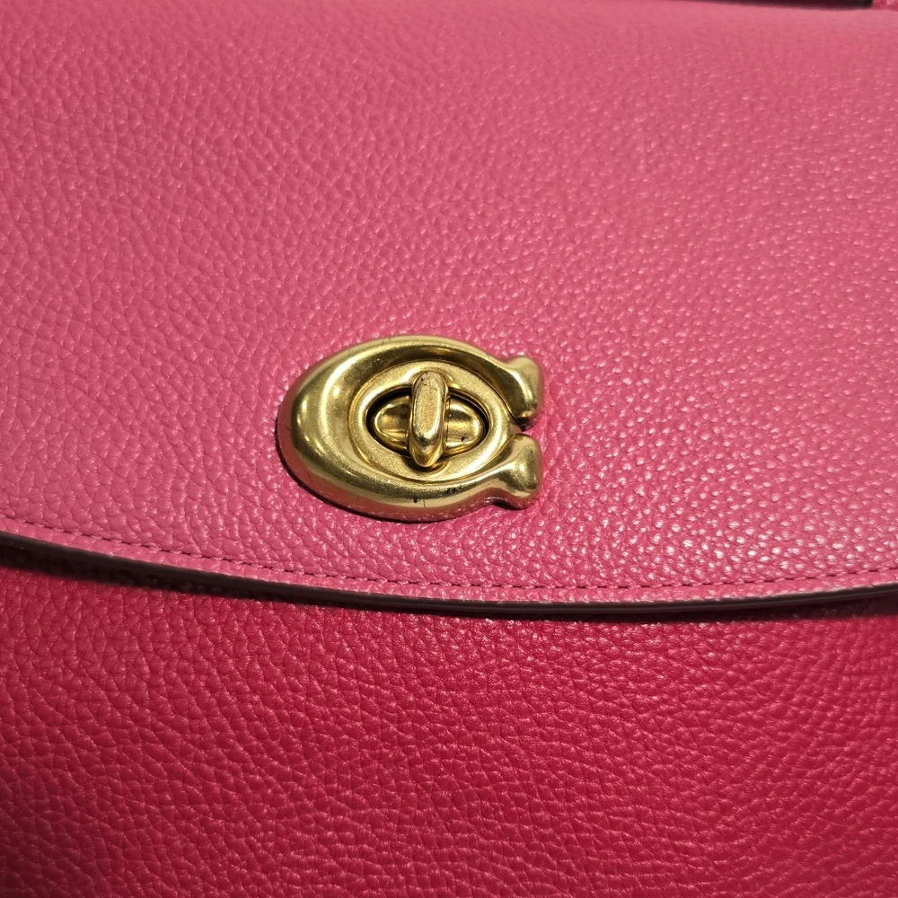 Coach Pebbled Leather B4/Bright Cherry Multi CB Cassie CB Purse